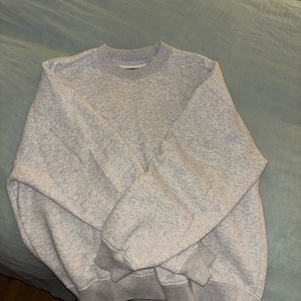 Abercrombie & Fitch Essential Crew Sweatshirt